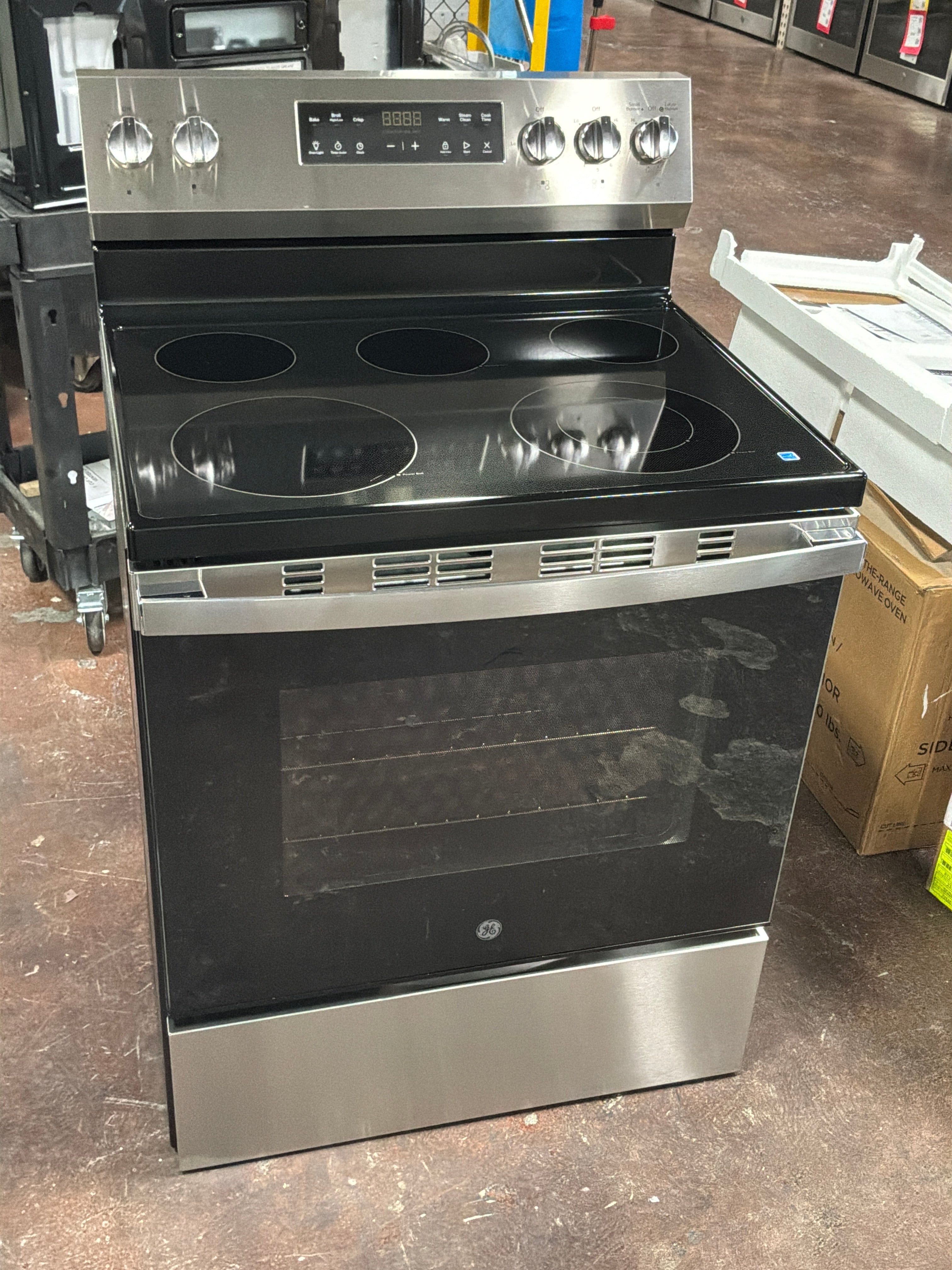 GE® ENERGY STAR® 30" Free-Standing Electric Range with Crisp Mode
