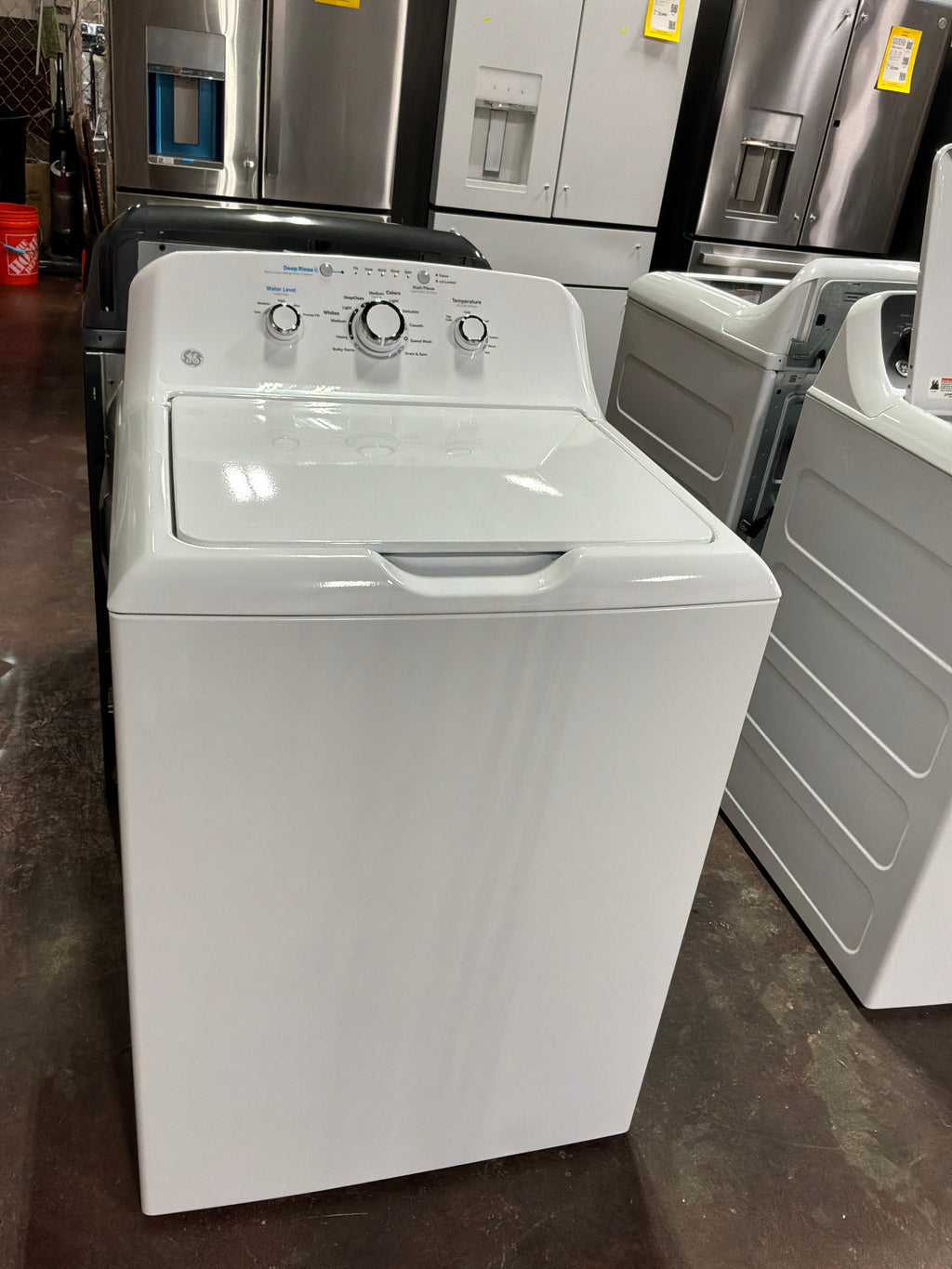 GE GE® 4.0 cu. ft. Capacity Washer with Stainless Steel Basket and Water Level Control