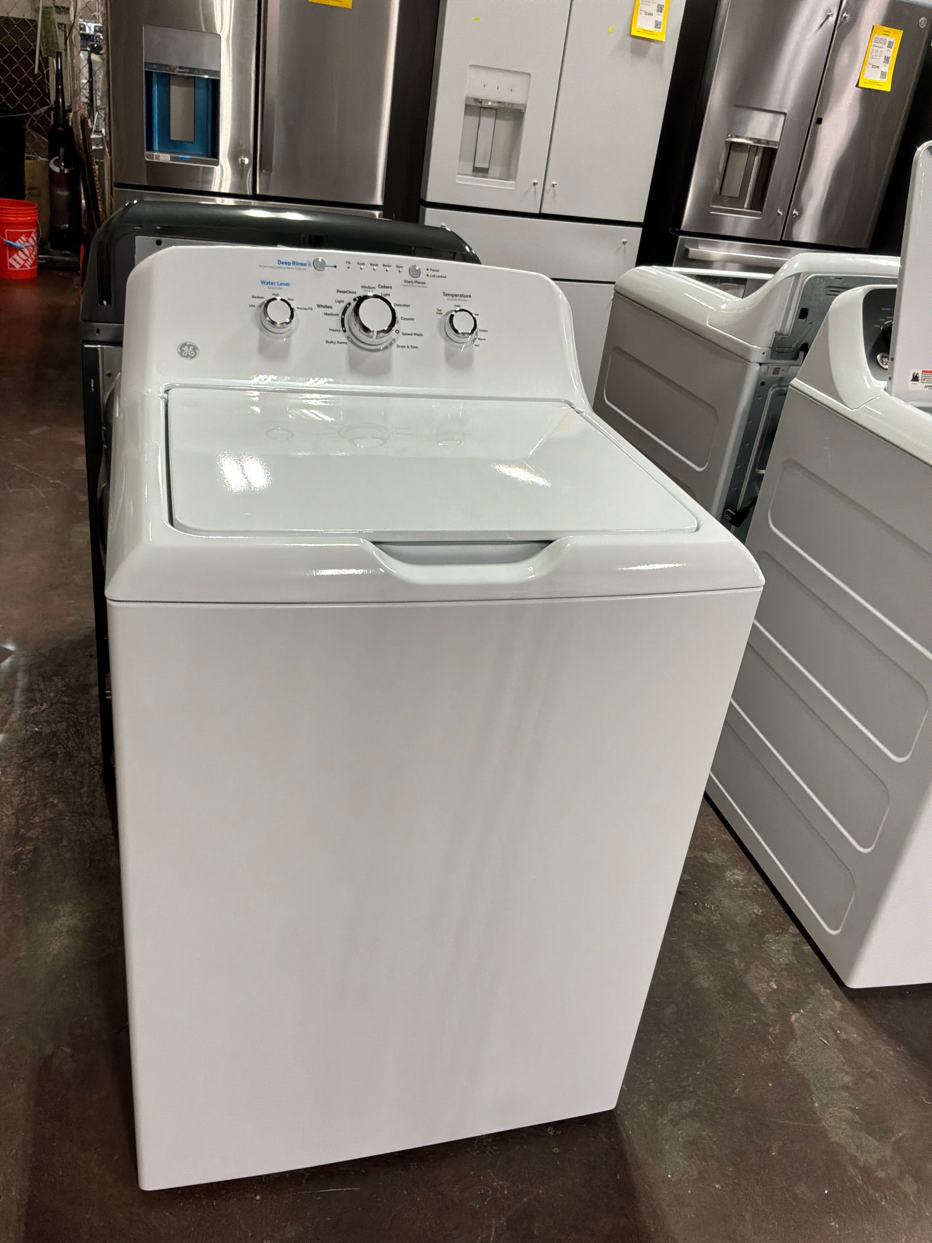 GE GE® 4.0 cu. ft. Capacity Washer with Stainless Steel Basket and Water Level Control