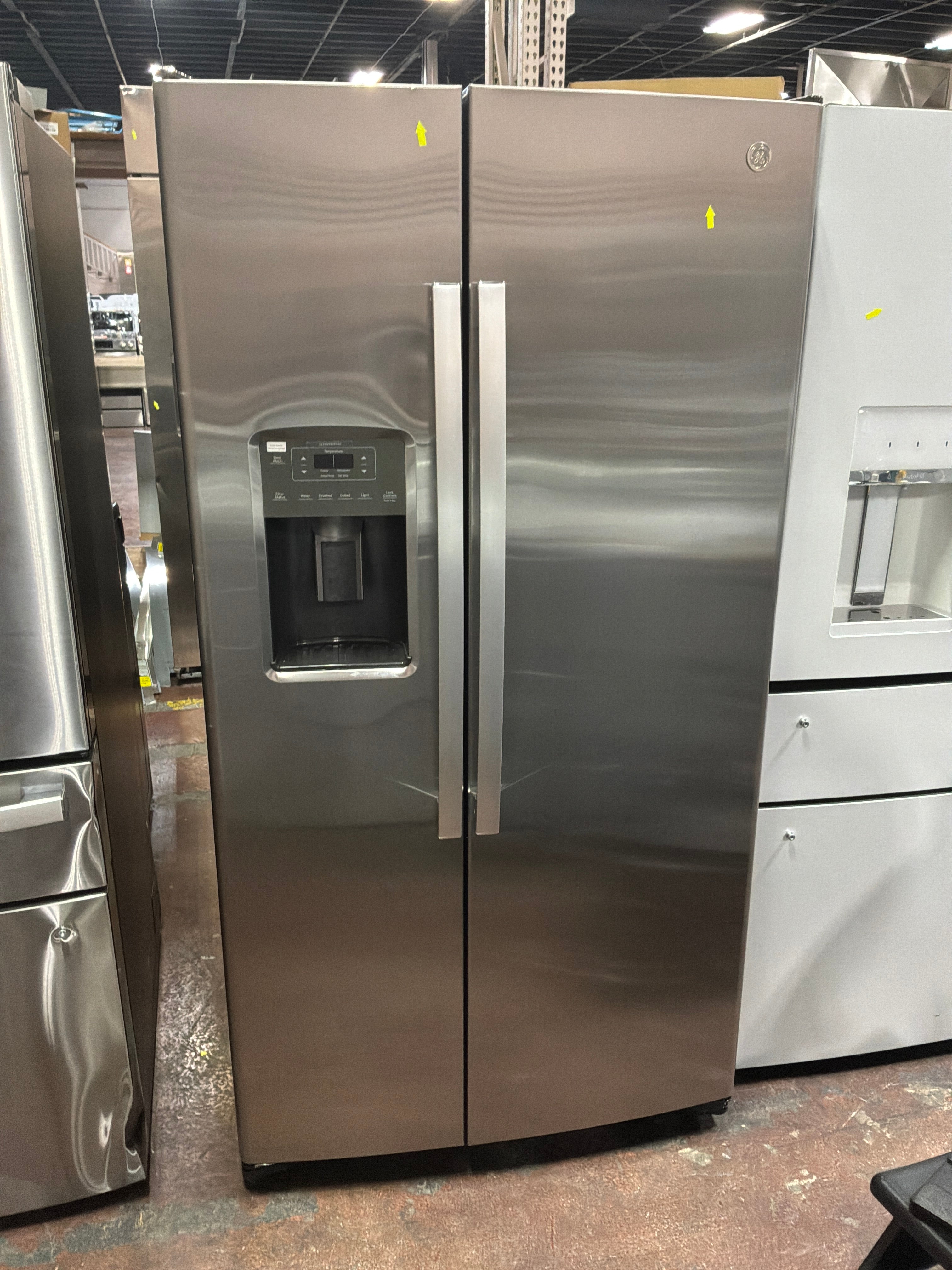 GE® ENERGY STAR® 25.3 Cu. Ft. Side-By-Side Refrigerator
