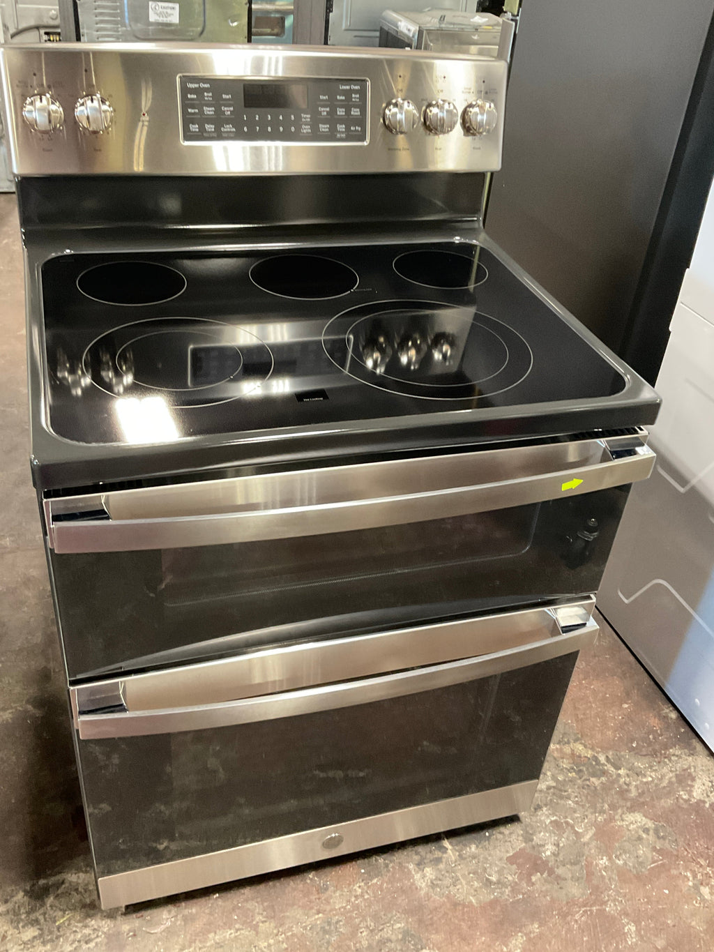 GE 30" Free-Standing Electric Double Oven Convection Range