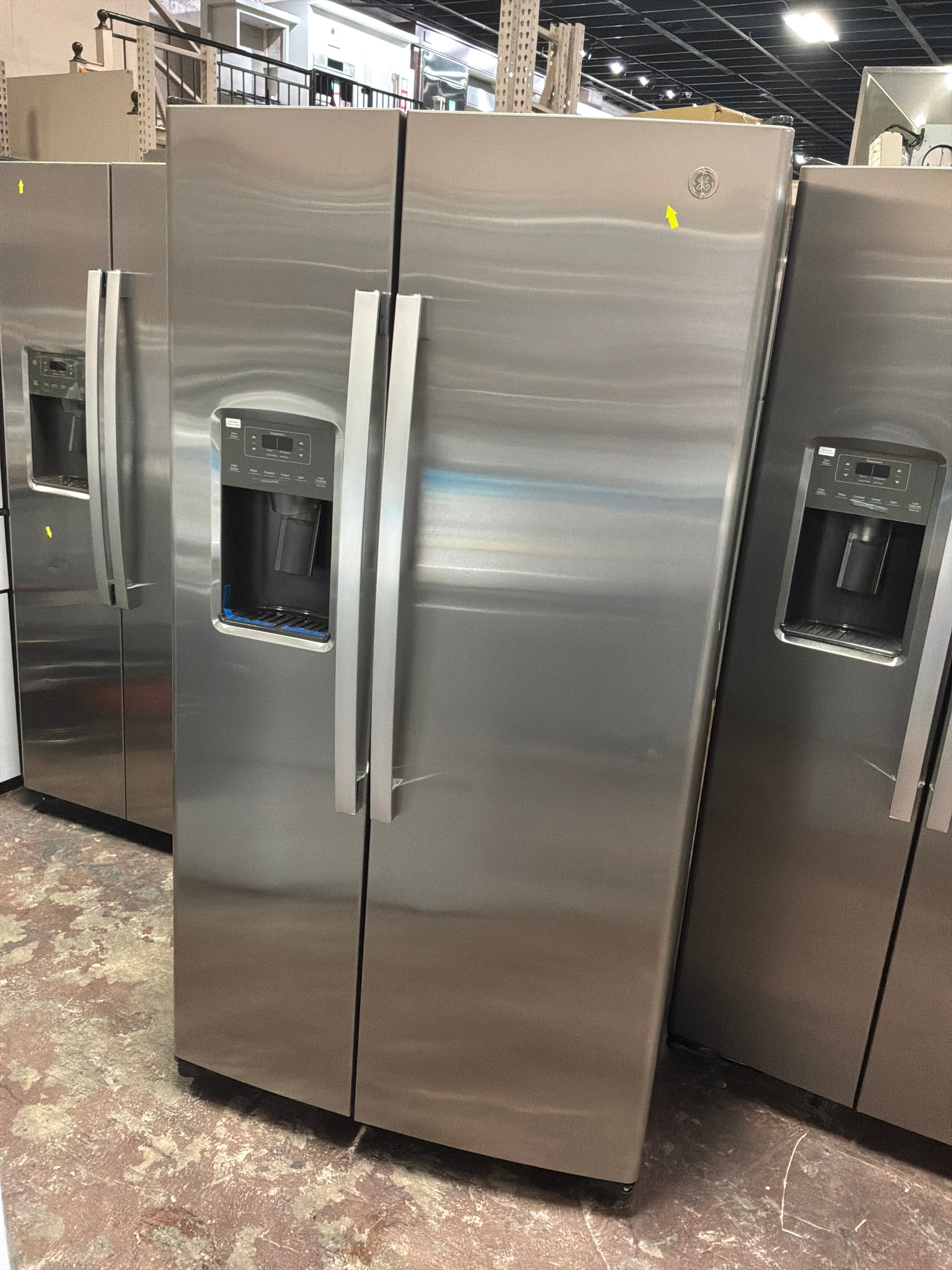 GE 25.3 Cu. Ft. Side-By-Side Refrigerator
