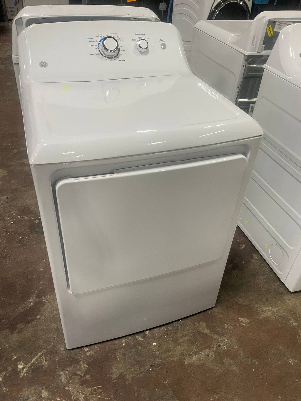 GE 6.2 cu. ft. Capacity Electric Dryer with Up To 120 ft. Venting and Shallow Depth