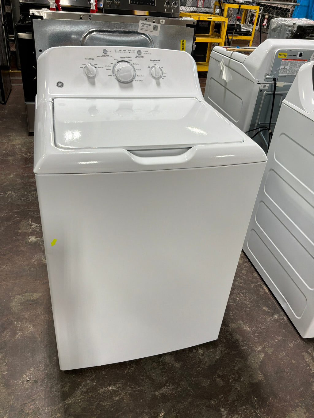 GE® 4.0 cu. ft. Capacity Washer with Stainless Steel Basket and Water Level Control
