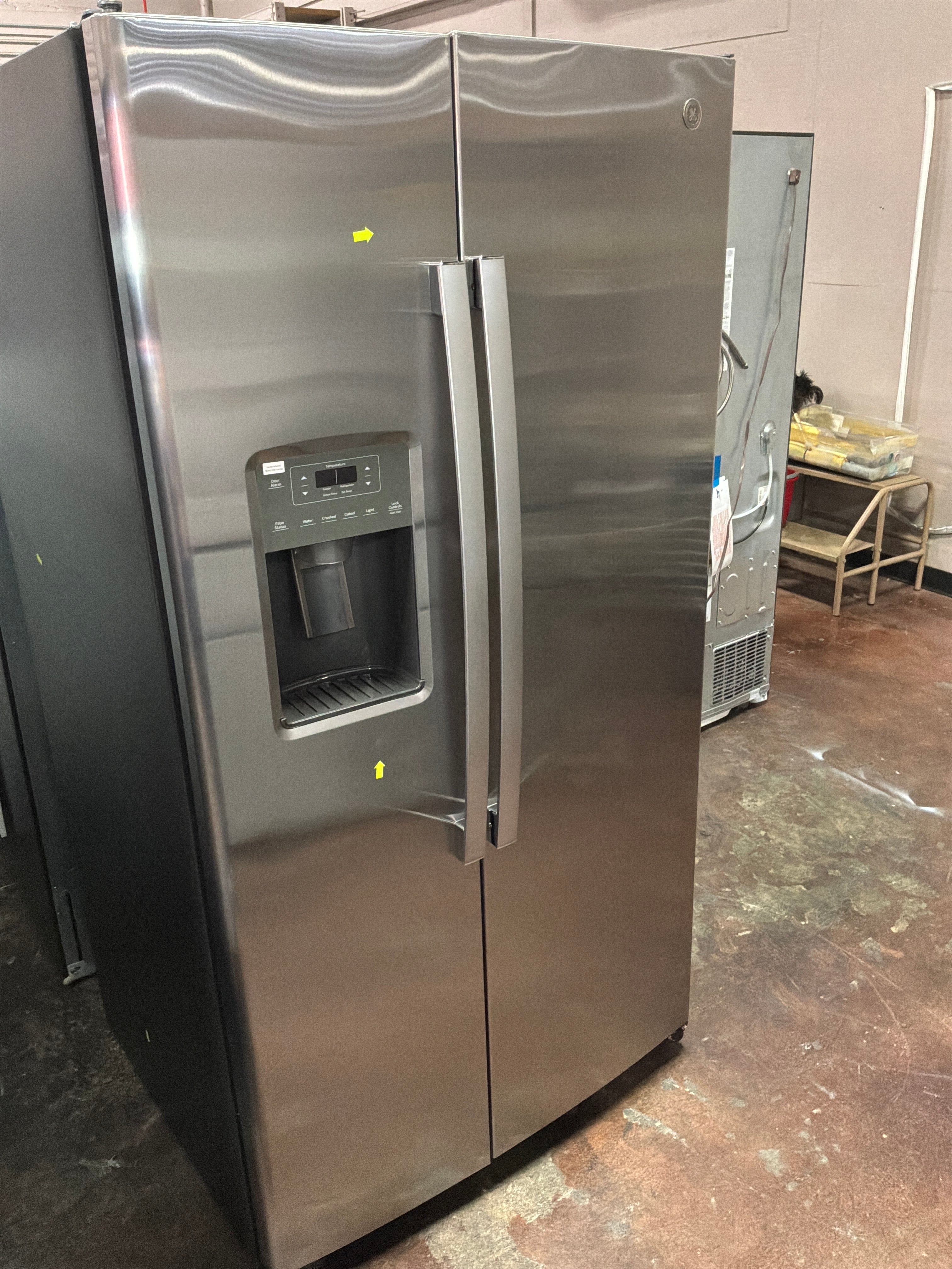 GE® ENERGY STAR® 25.3 Cu. Ft. Side-By-Side Refrigerator