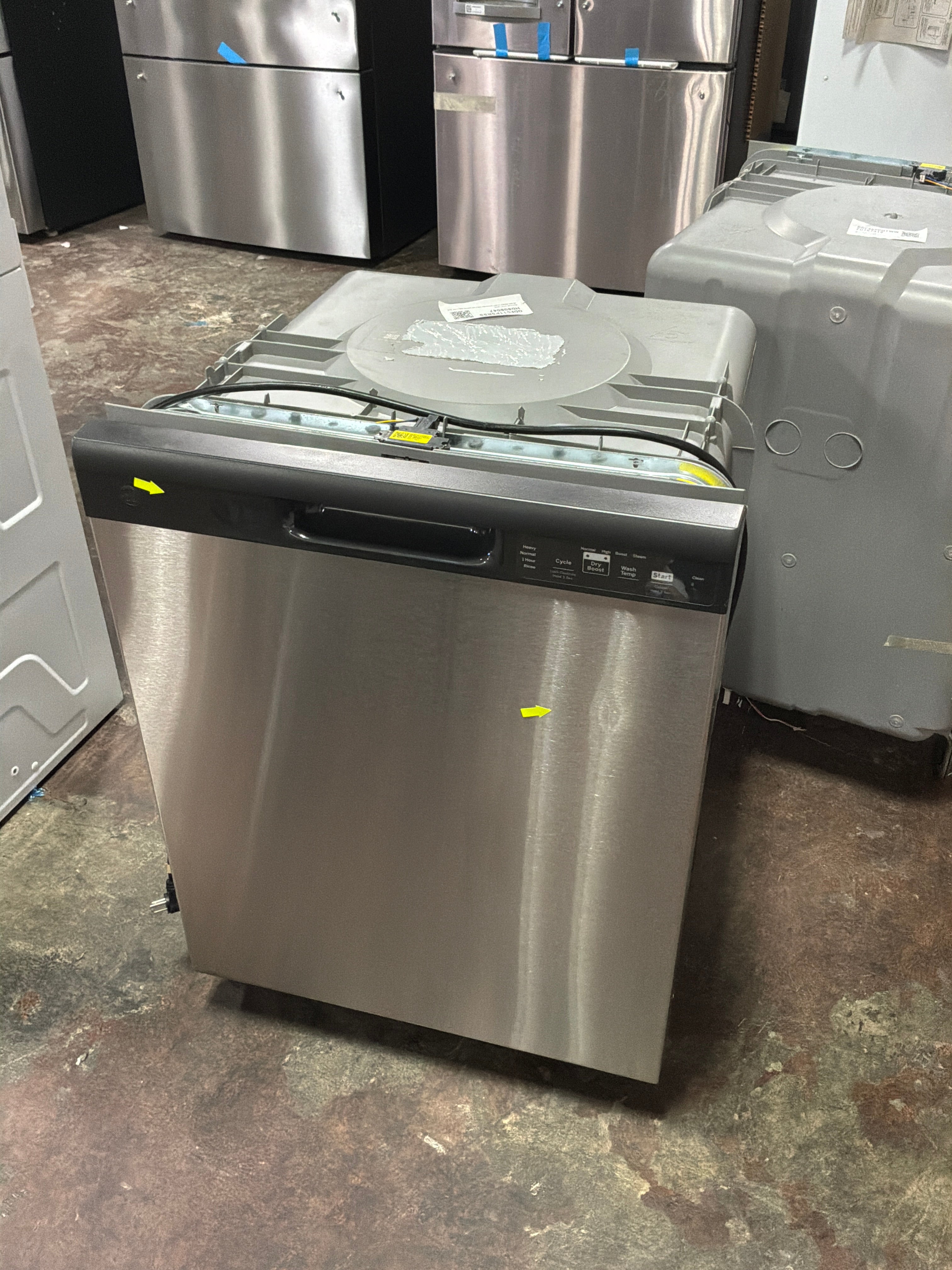 GE GE® ENERGY STAR® Dishwasher with Front Controls with Power Cord