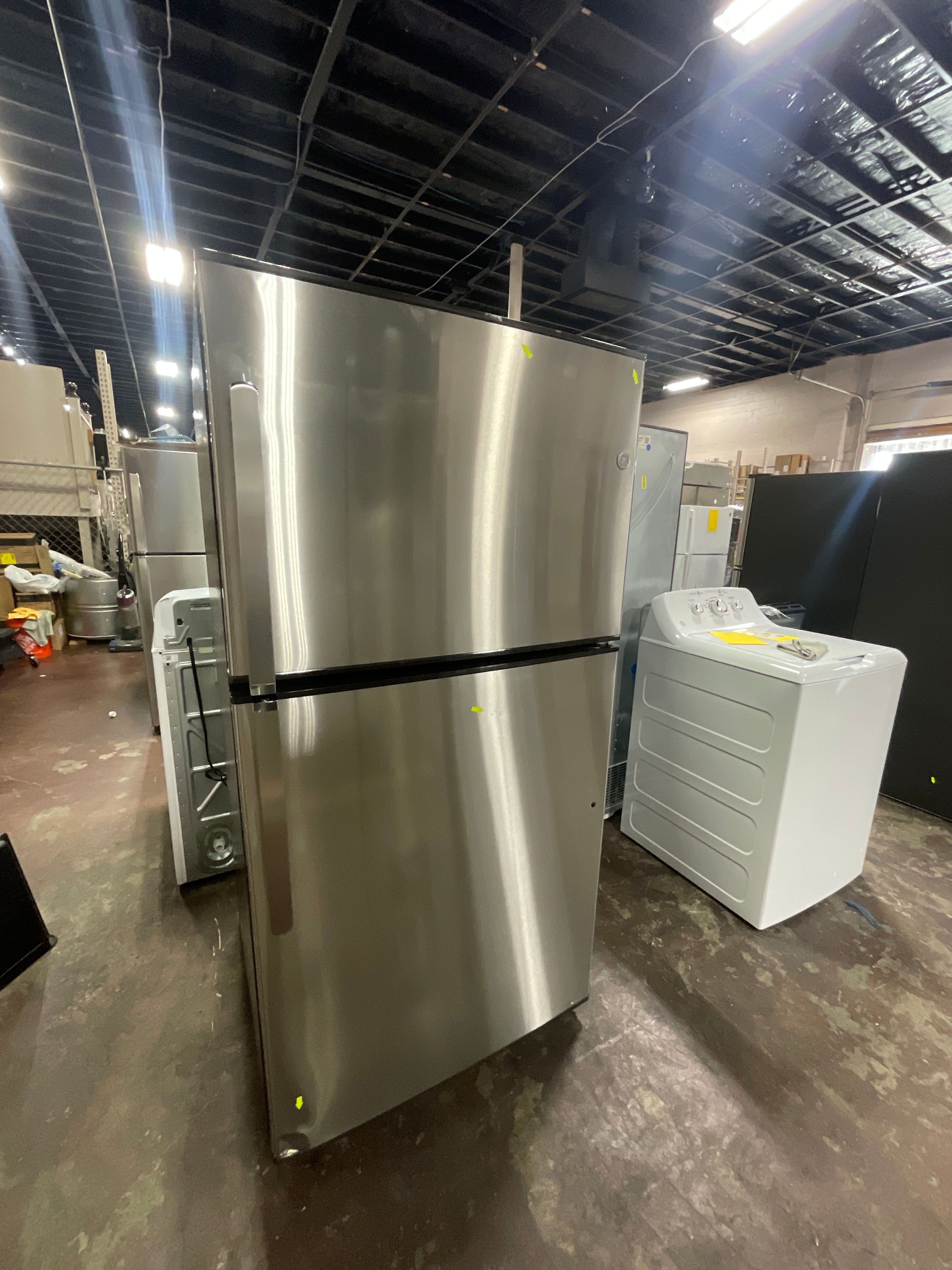 GE® ENERGY STAR® 21.1 Cu. Ft. Top-Freezer Refrigerator