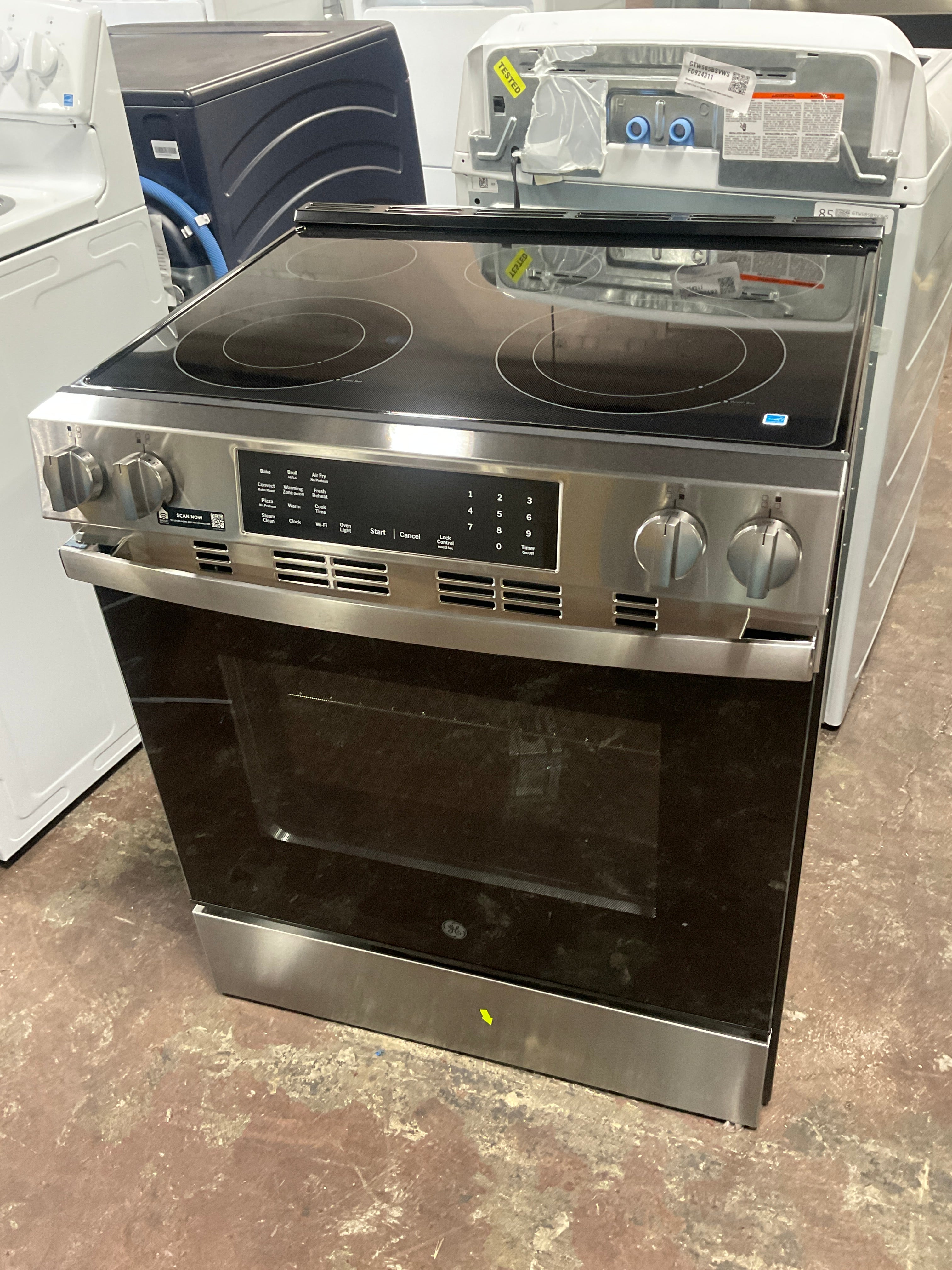 GE® ENERGY STAR® 30" Slide-In Electric Convection Range with No Preheat Air Fry and EasyWash™ Oven Tray