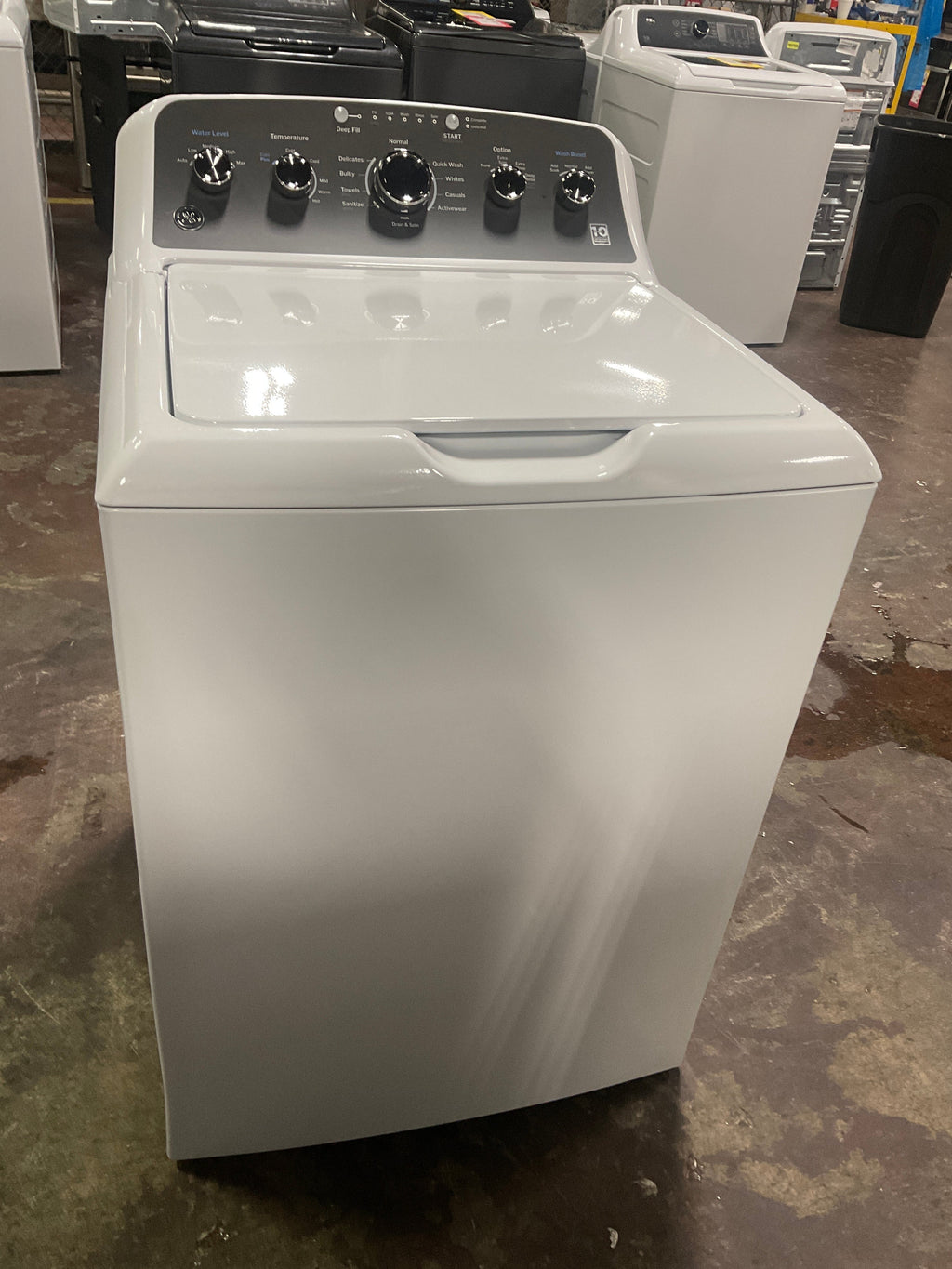 GE GE® 4.5 cu. ft. Capacity Washer with Stainless Steel Basket, Cold Plus and Wash Boost