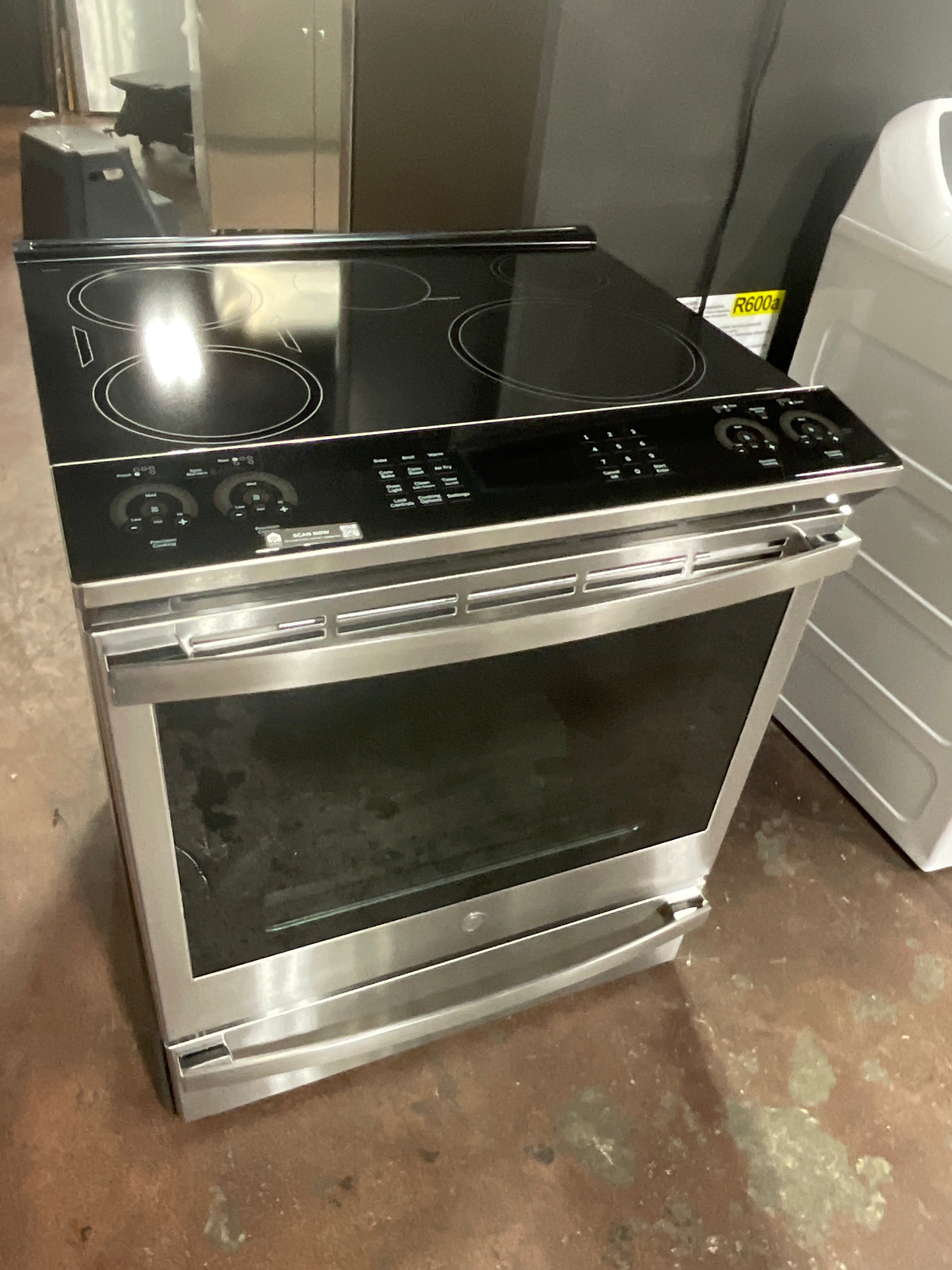 GE Profile™ 30" Smart Slide-In Fingerprint Resistant Front-Control Induction and Convection Range with No Preheat Air Fry