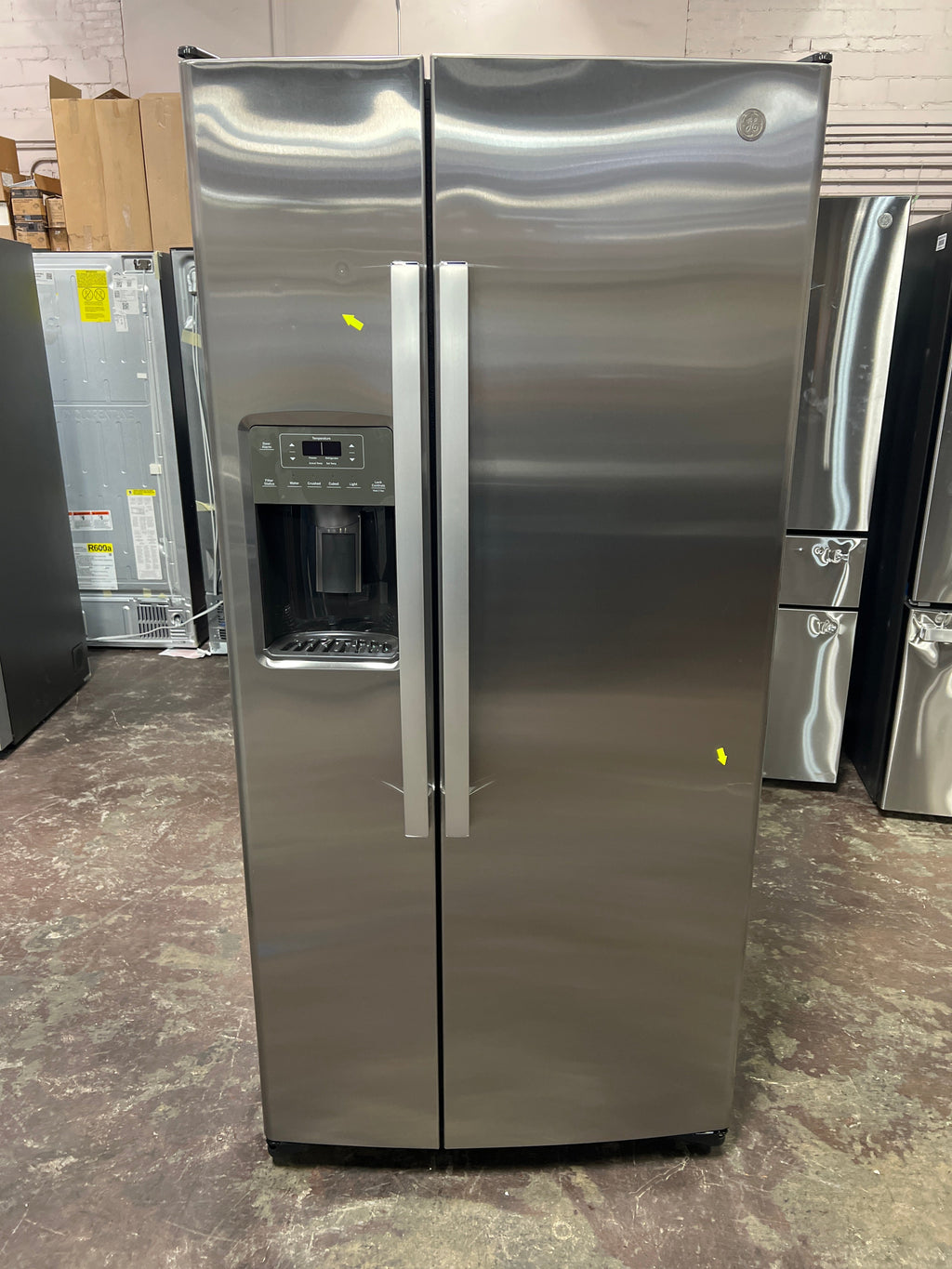 GE 23.0 Cu. Ft. Side-By-Side Refrigerator