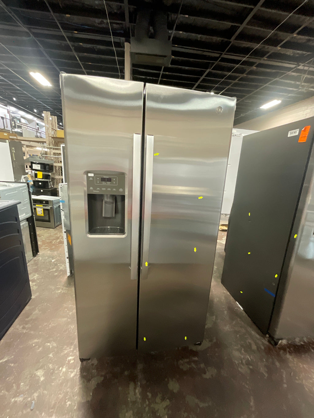 GE 25.3 Cu. Ft. Side-By-Side Refrigerator