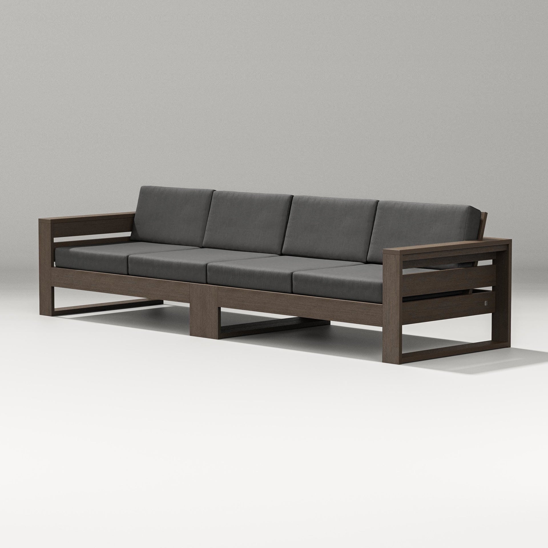 Latitude Straight Sectional