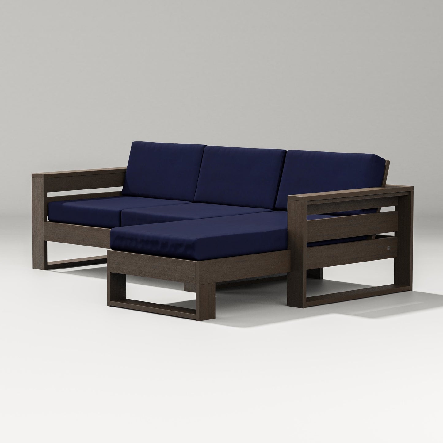 Latitude Right Chaise Sectional