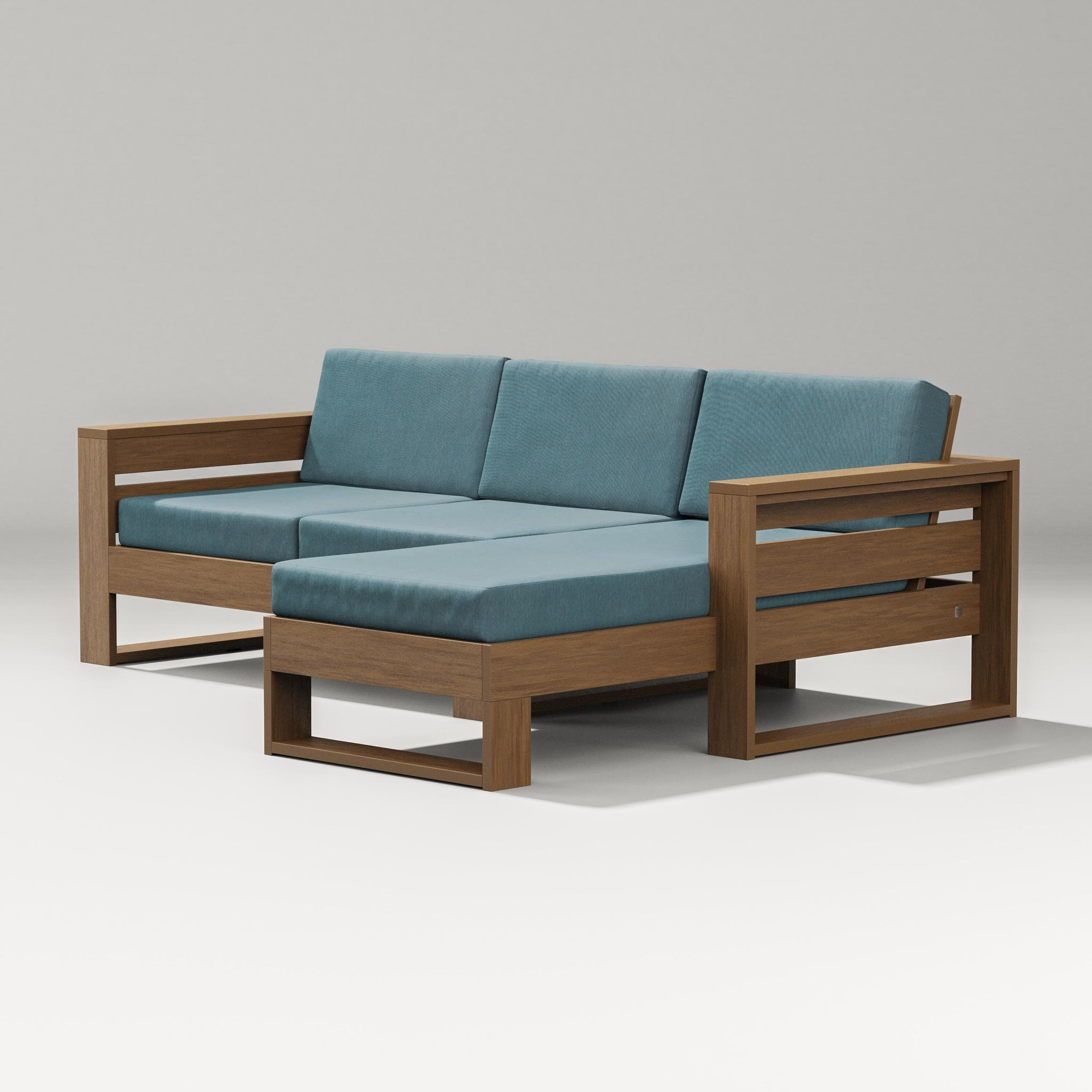 Latitude Right Chaise Sectional
