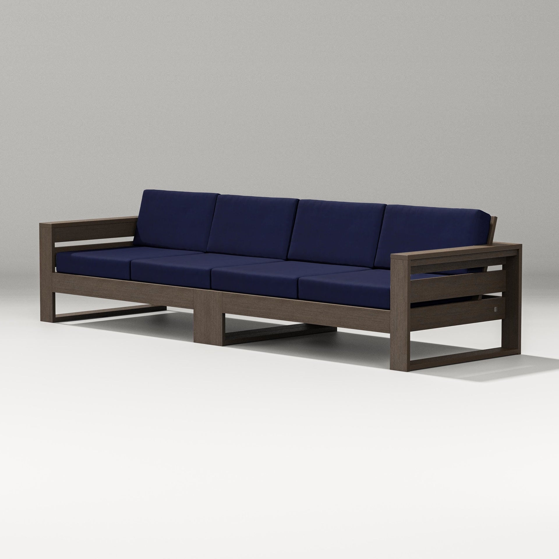 Latitude Straight Sectional