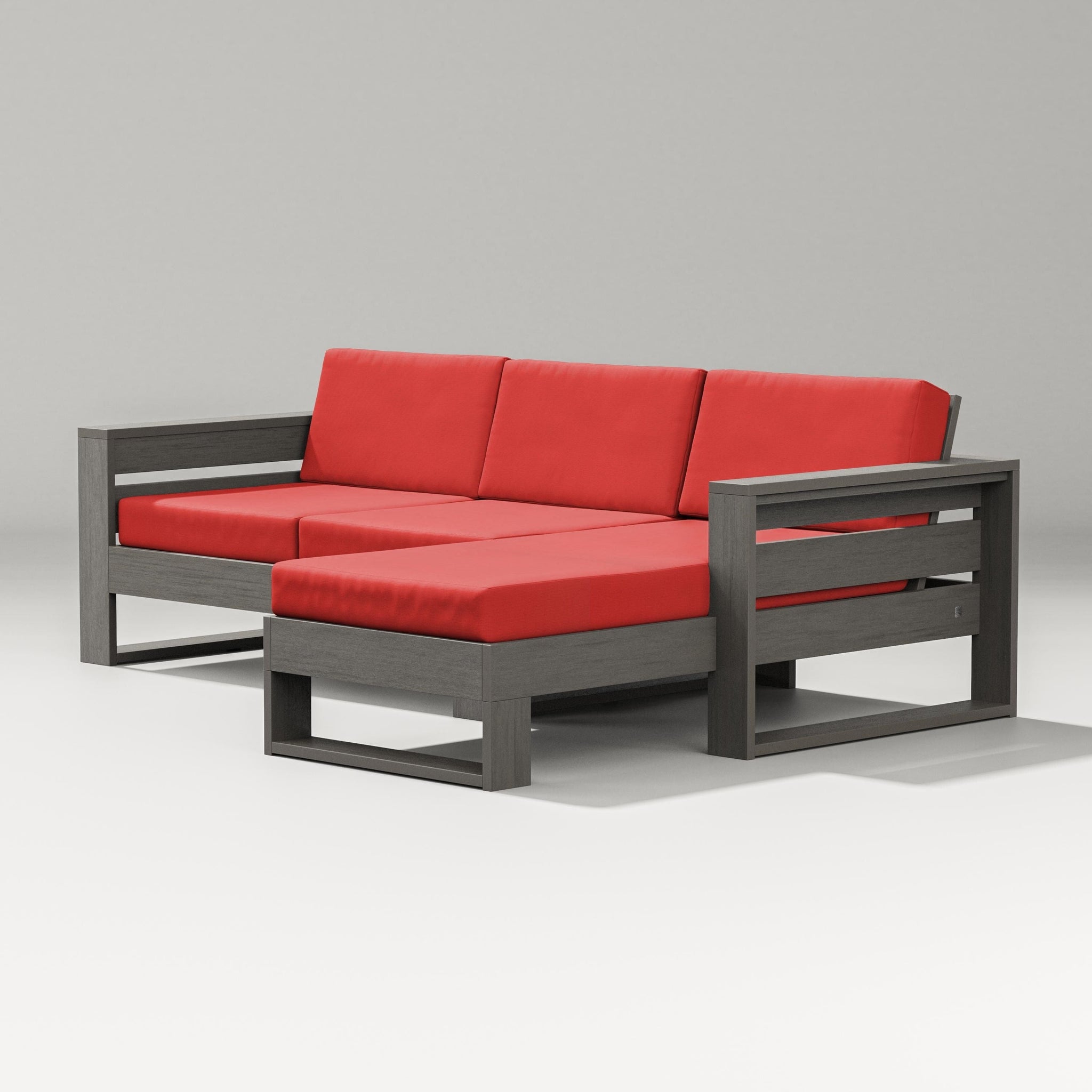 Latitude Right Chaise Sectional