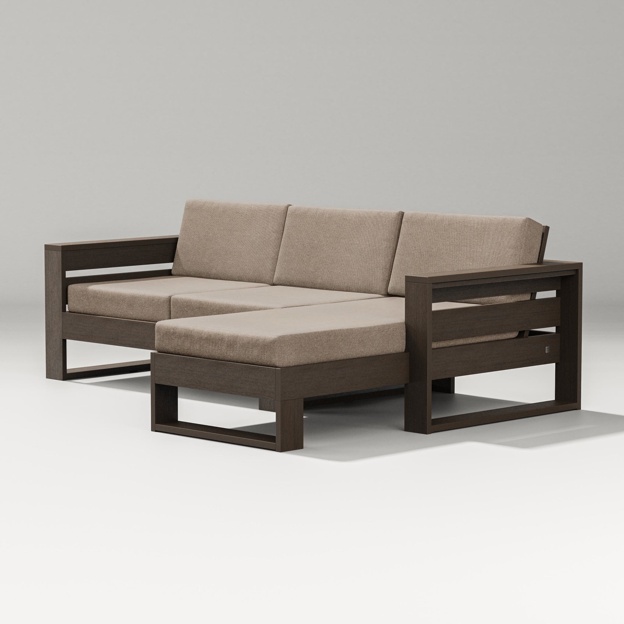 Latitude Right Chaise Sectional