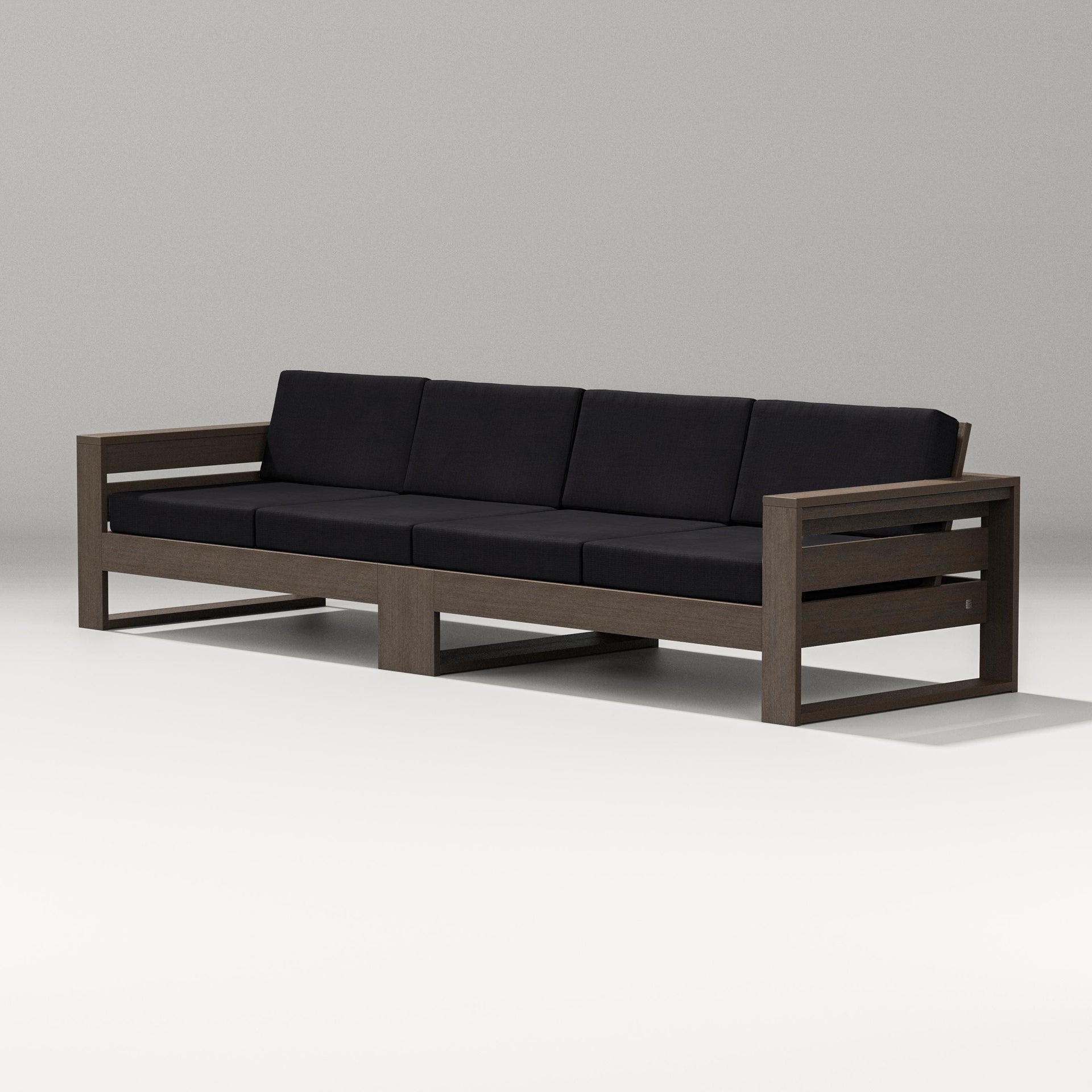 Latitude Straight Sectional