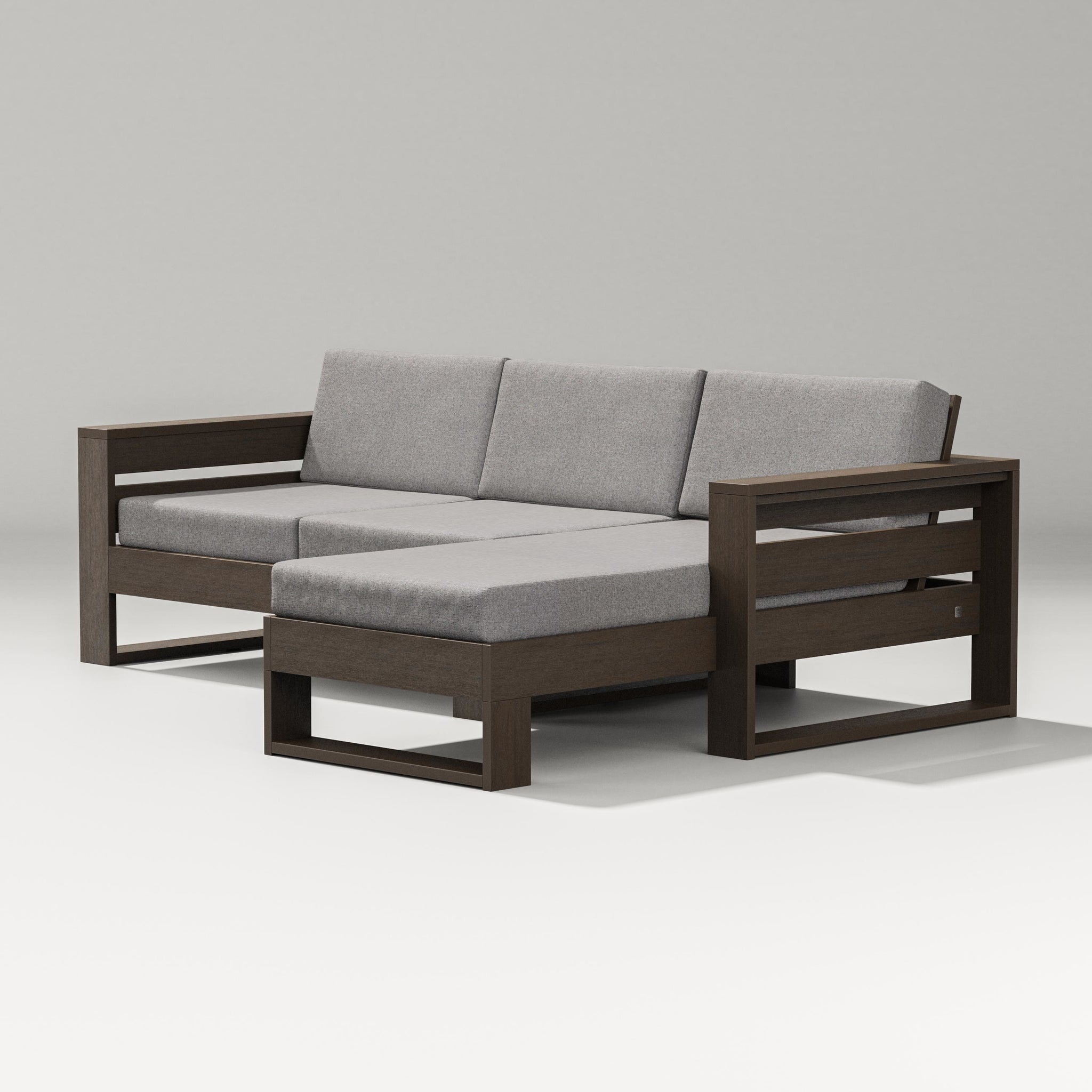 Latitude Right Chaise Sectional