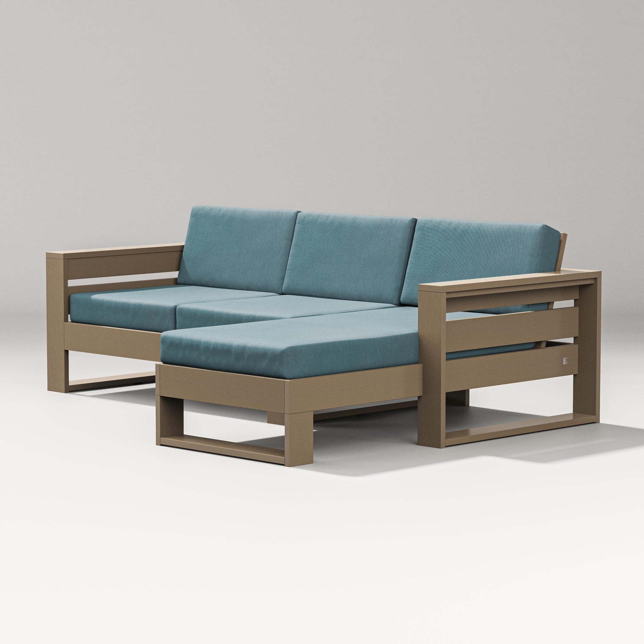 Latitude Right Chaise Sectional
