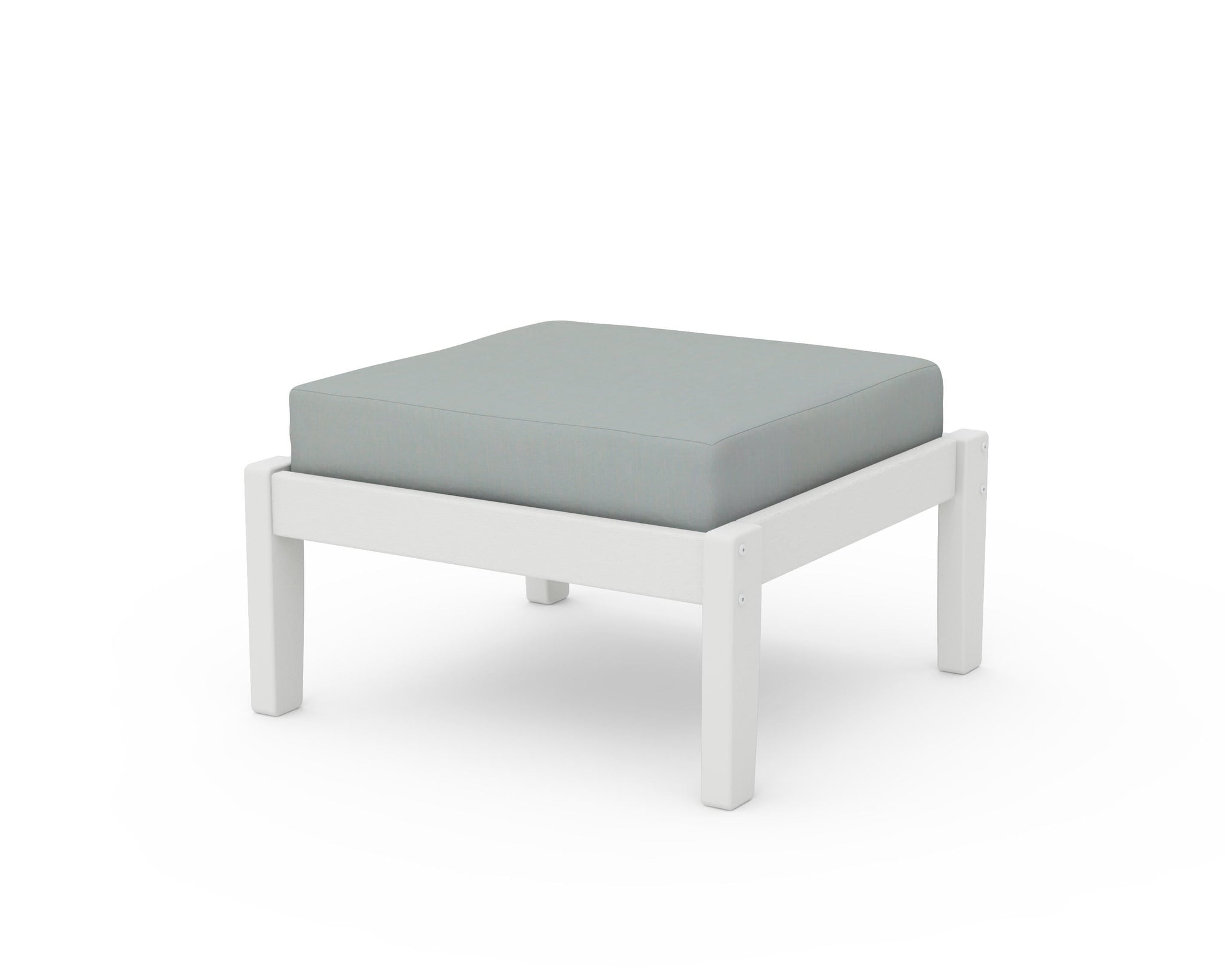 Vineyard Chaise with Arms and Wheels