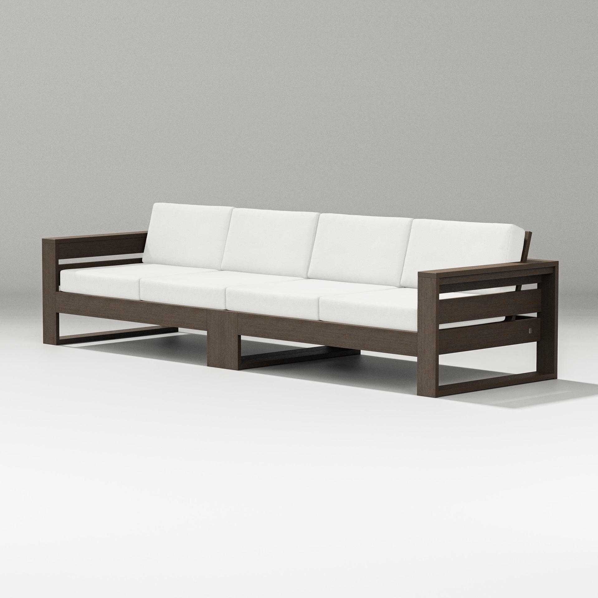 Latitude Straight Sectional