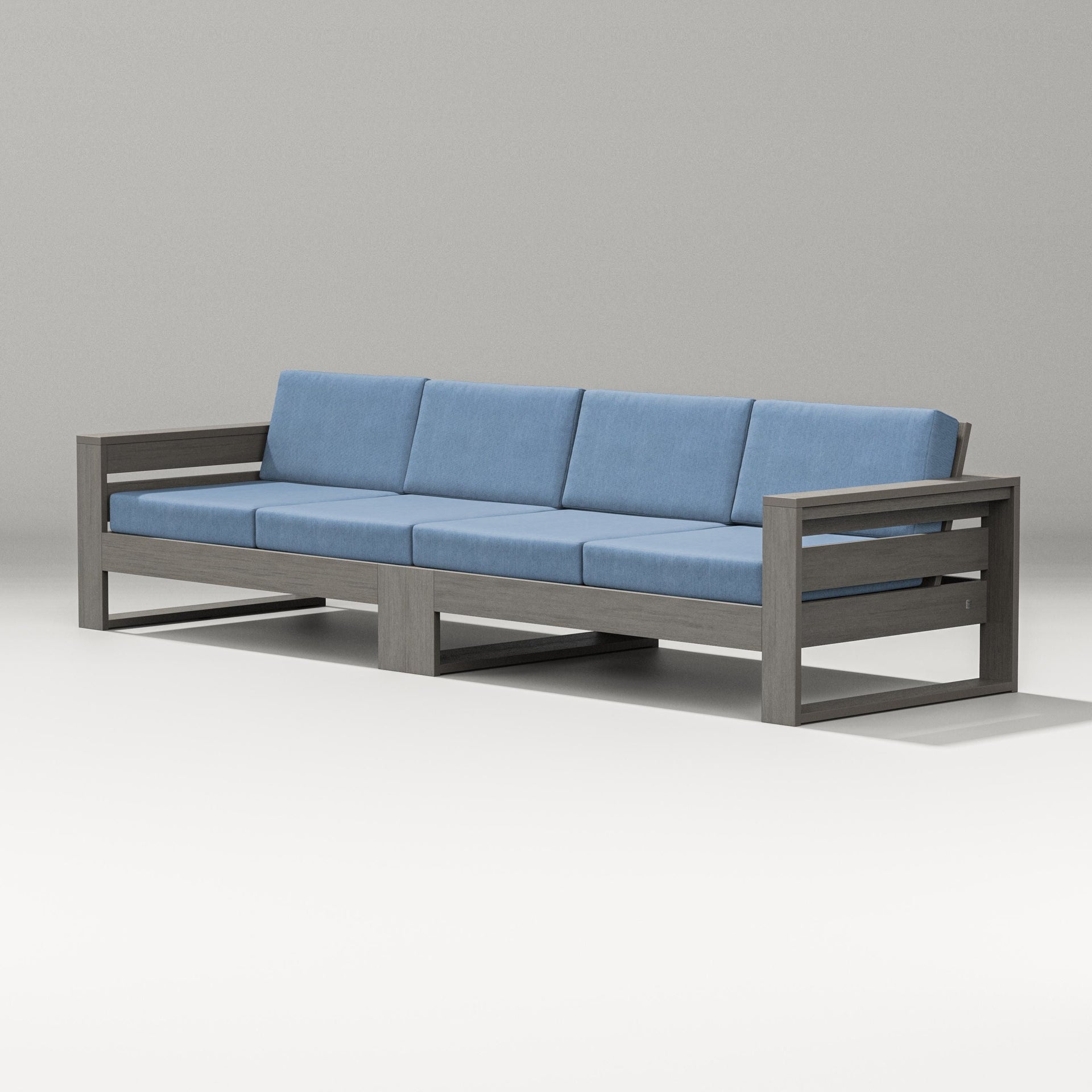 Latitude Straight Sectional