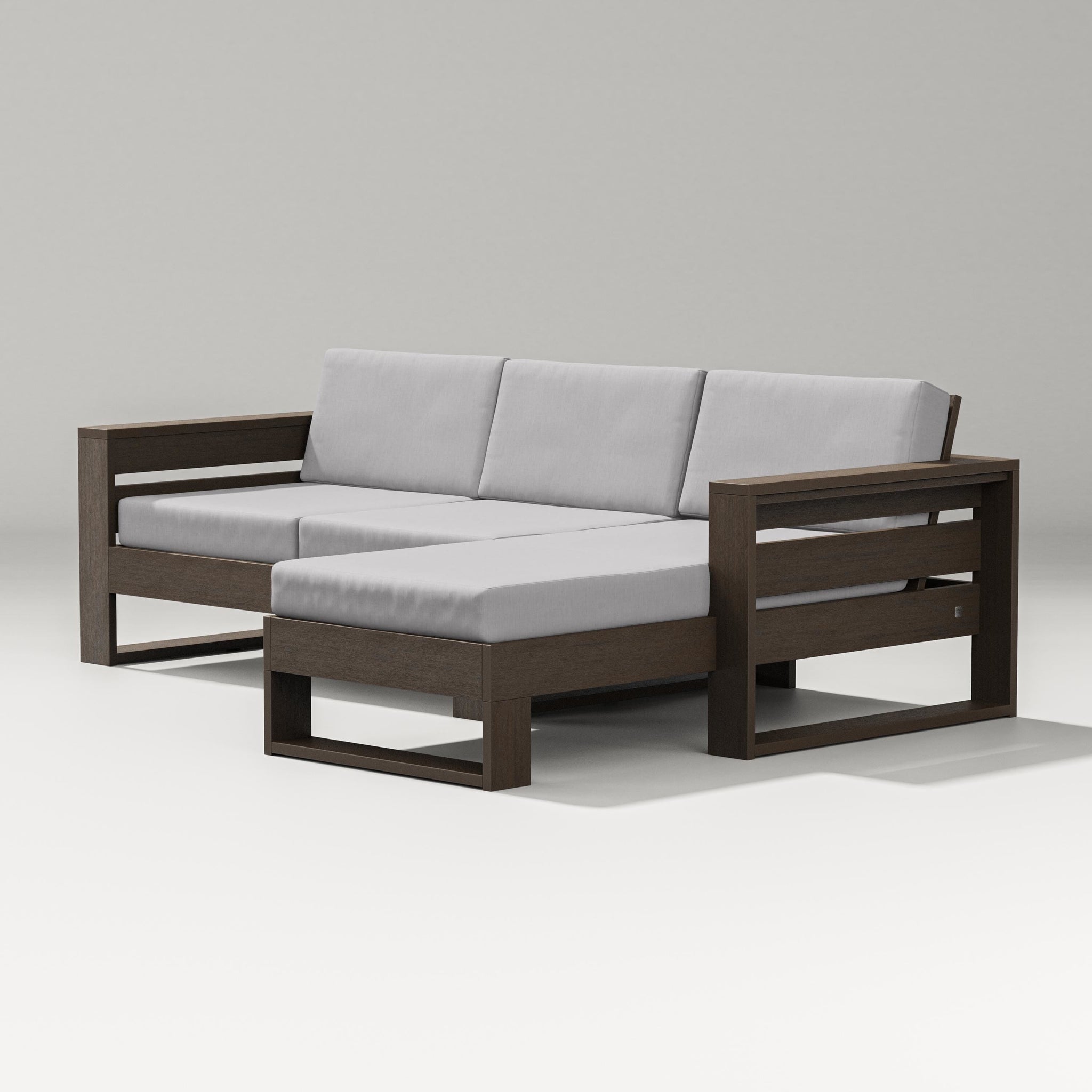 Latitude Right Chaise Sectional