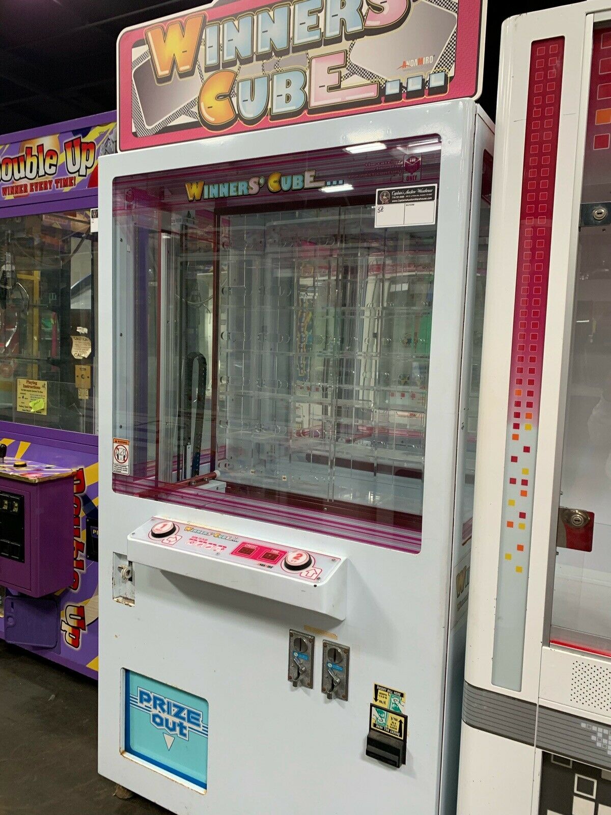 Winners Cube Arcade Prize Vending Machines