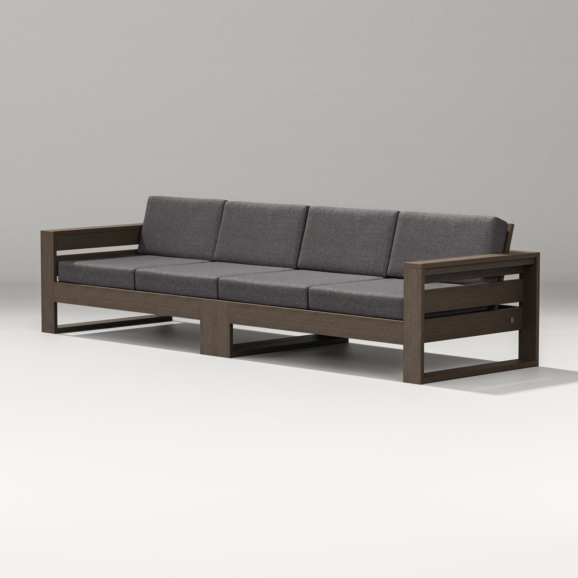 Latitude Straight Sectional