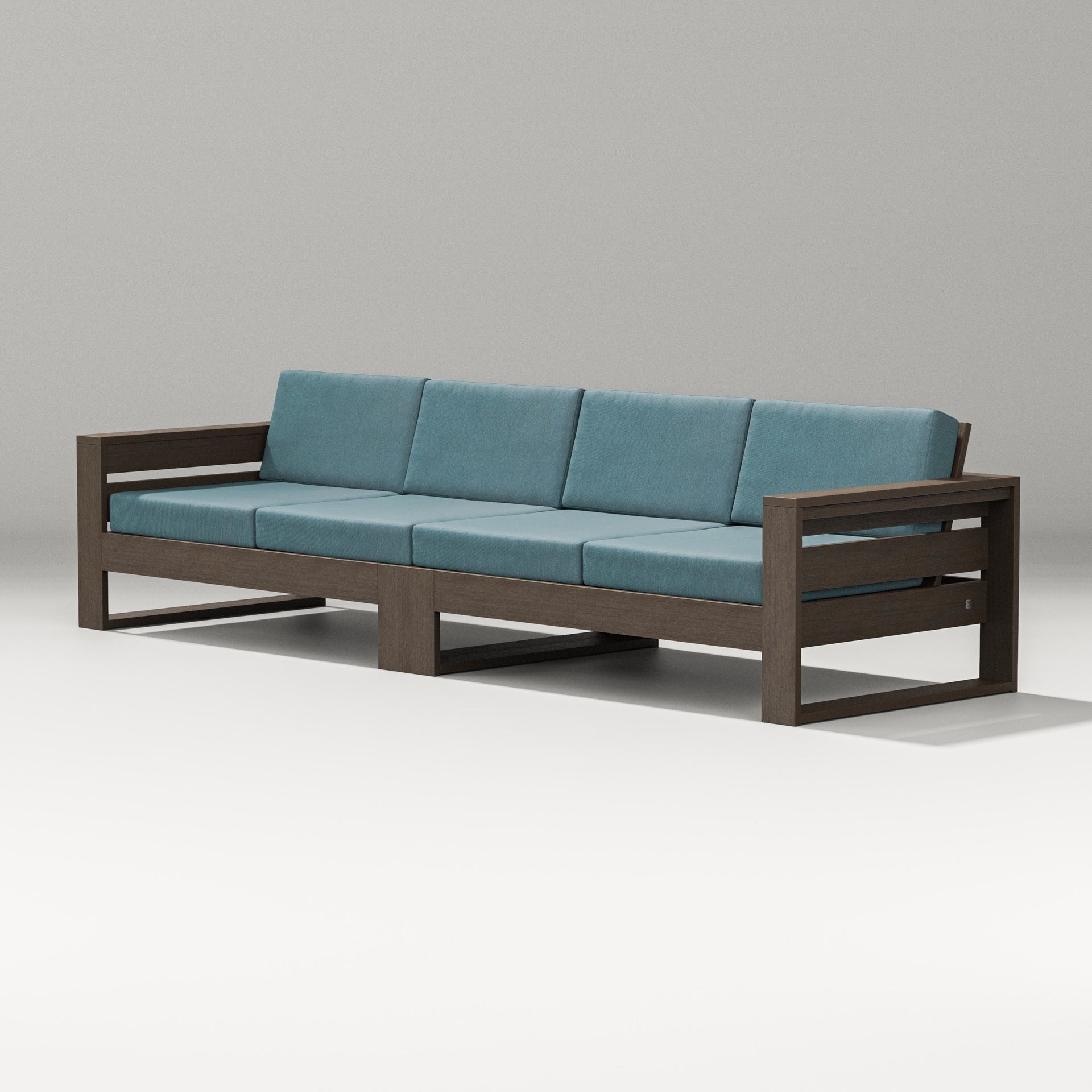 Latitude Straight Sectional