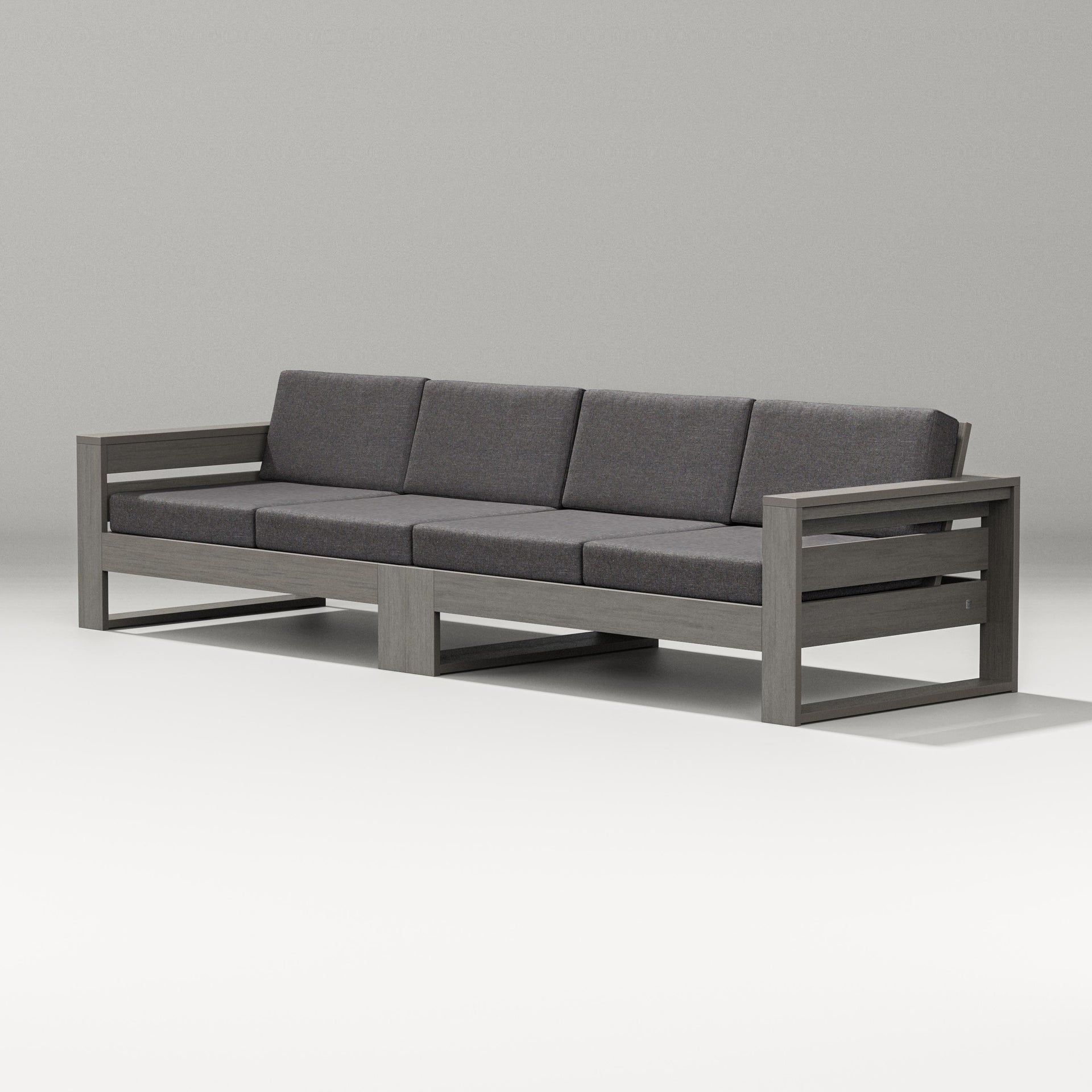 Latitude Straight Sectional