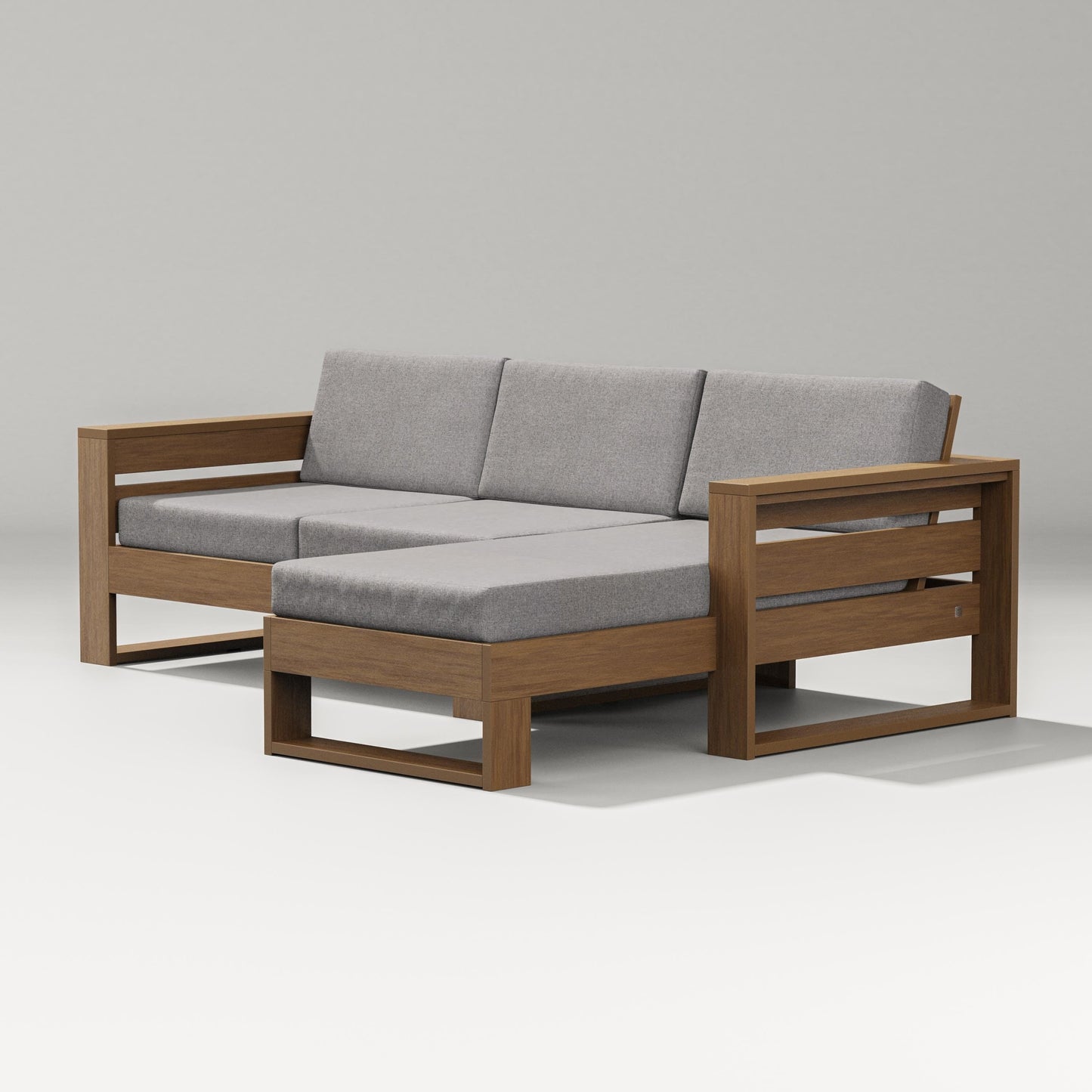 Latitude Right Chaise Sectional
