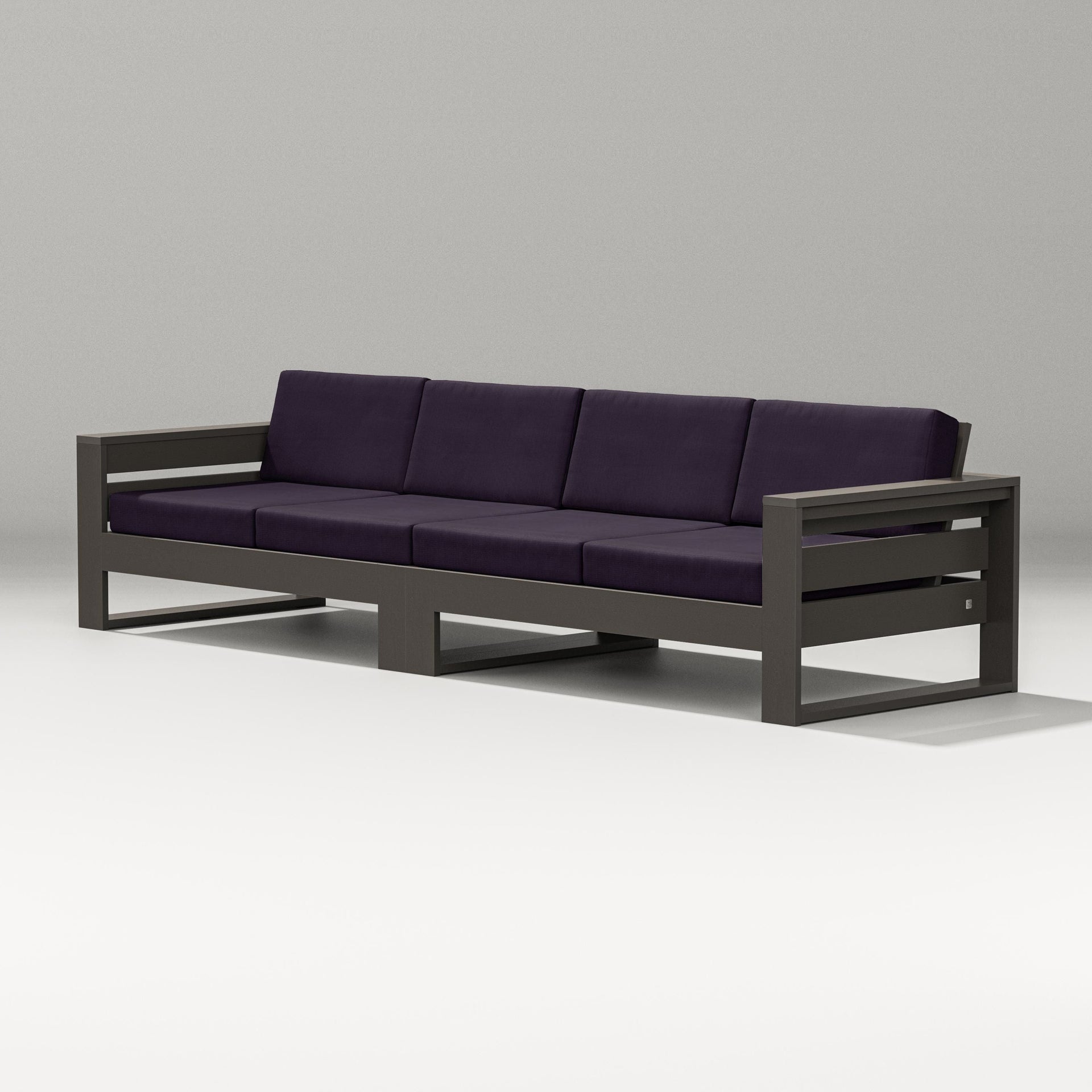 Latitude Straight Sectional
