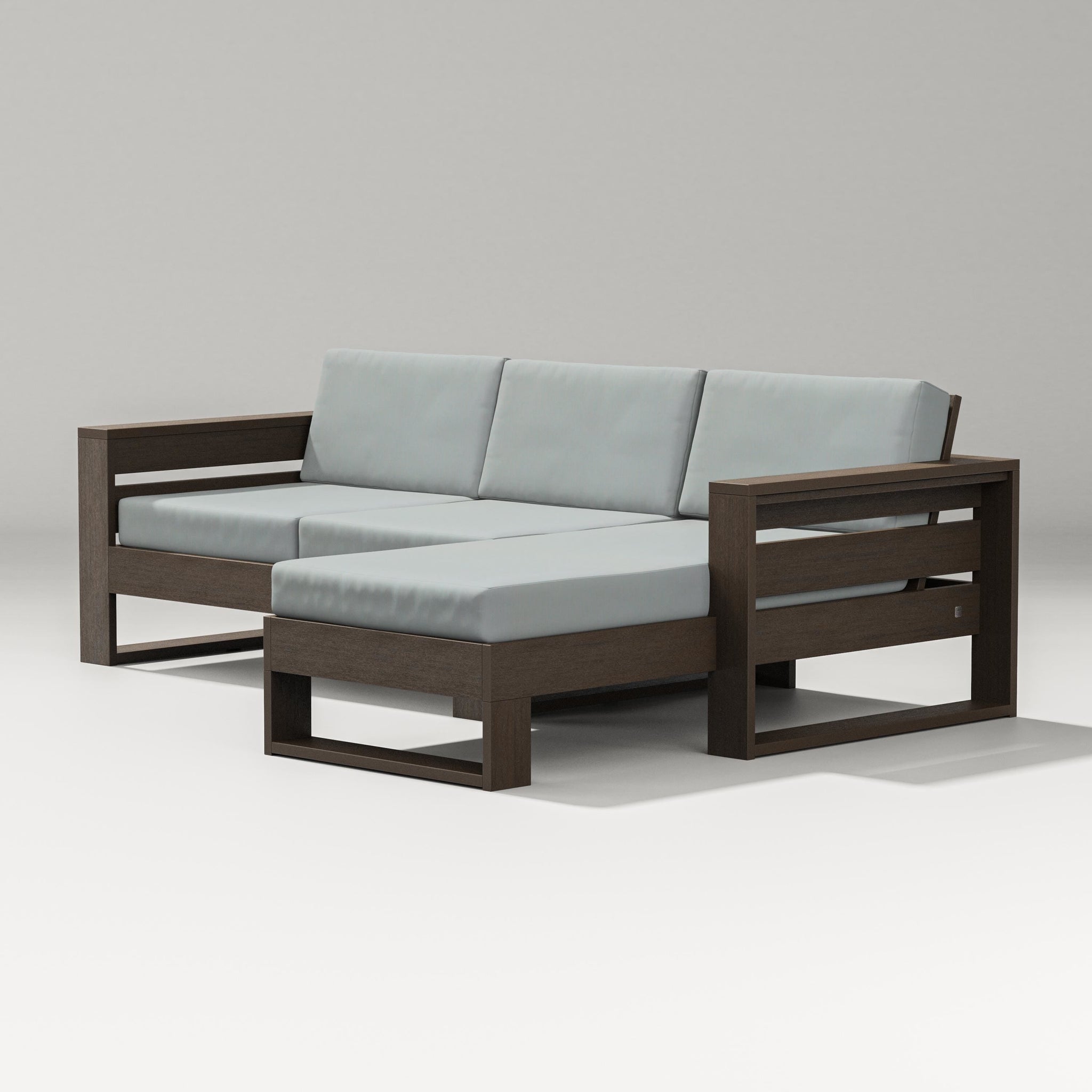 Latitude Right Chaise Sectional