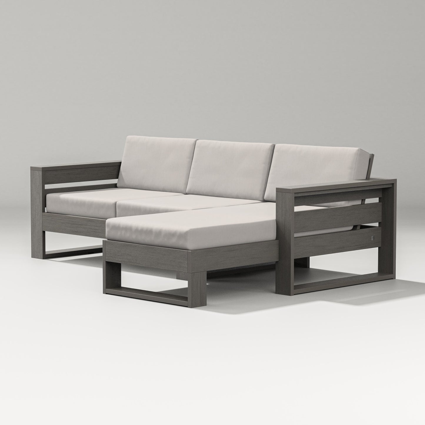 Latitude Right Chaise Sectional