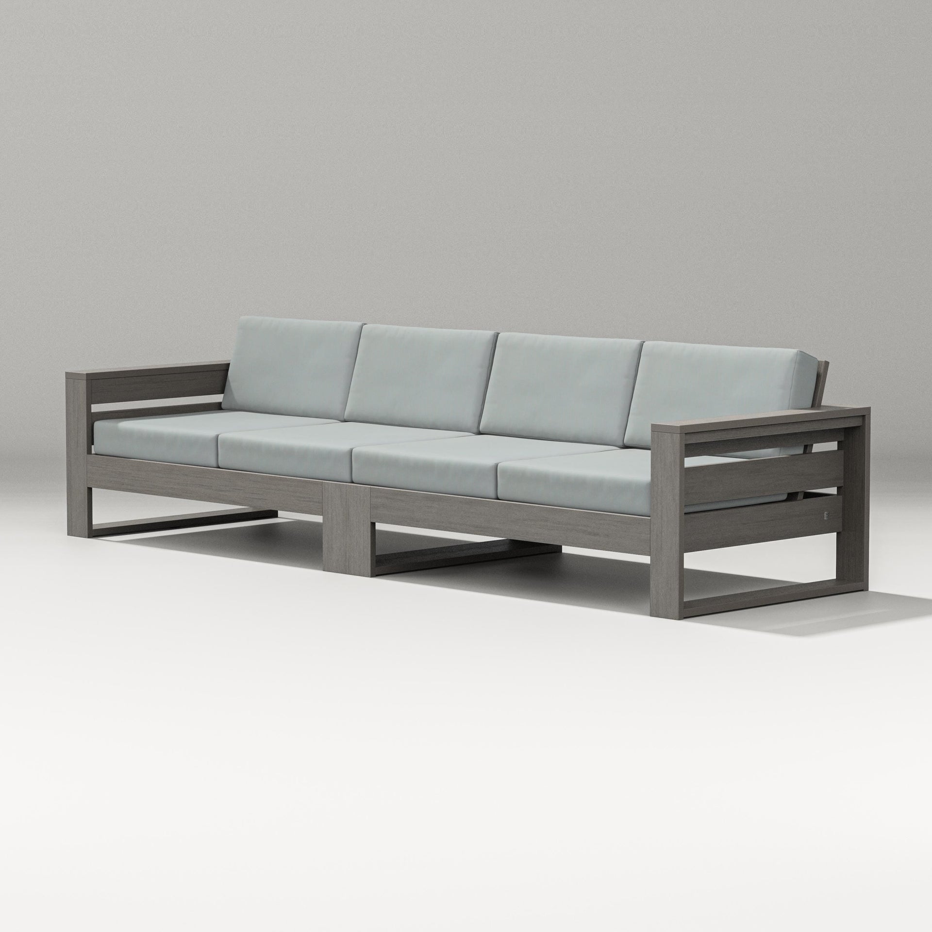 Latitude Straight Sectional